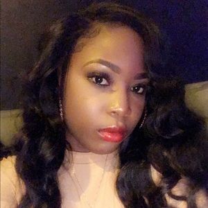 Meet your Posher, Destini